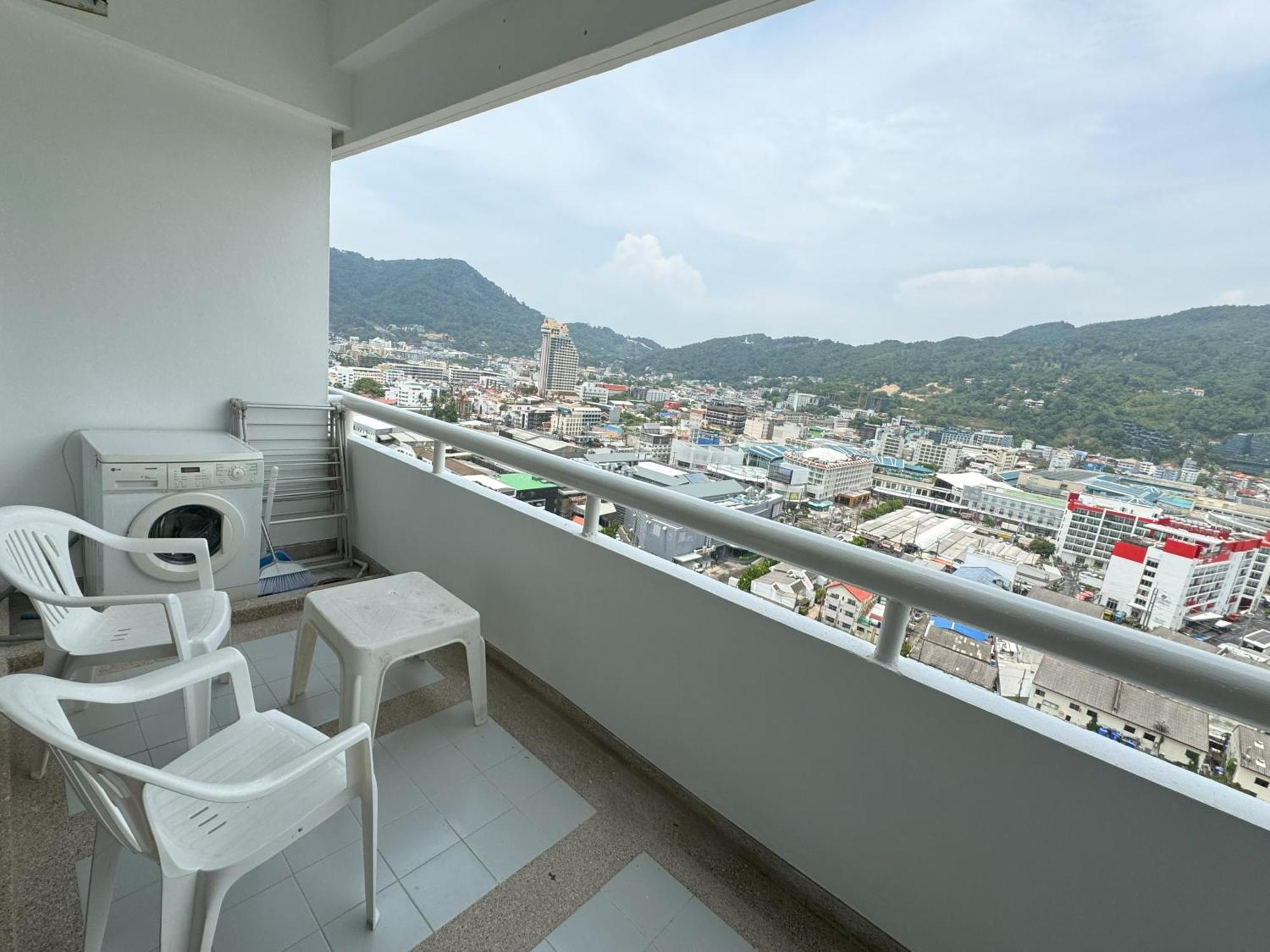 Patong Tower Apartment By Lofty Экстерьер фото