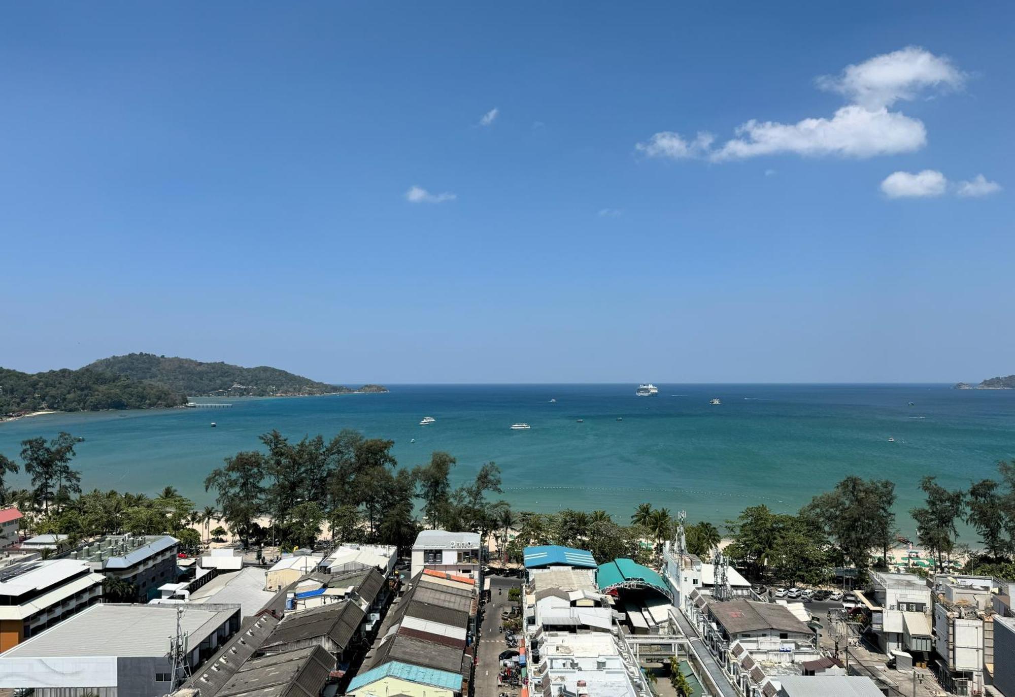 Patong Tower Apartment By Lofty Экстерьер фото