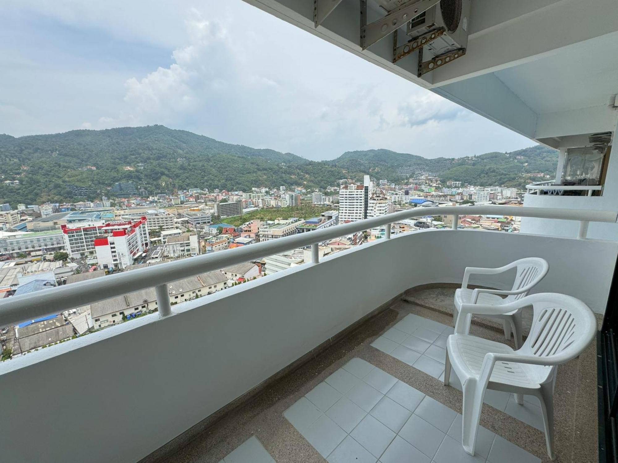 Patong Tower Apartment By Lofty Экстерьер фото